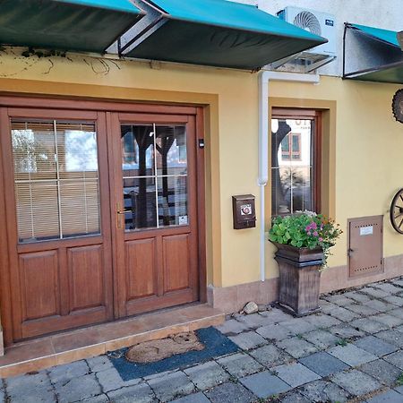 Apartman Romana Postorna Exterior photo