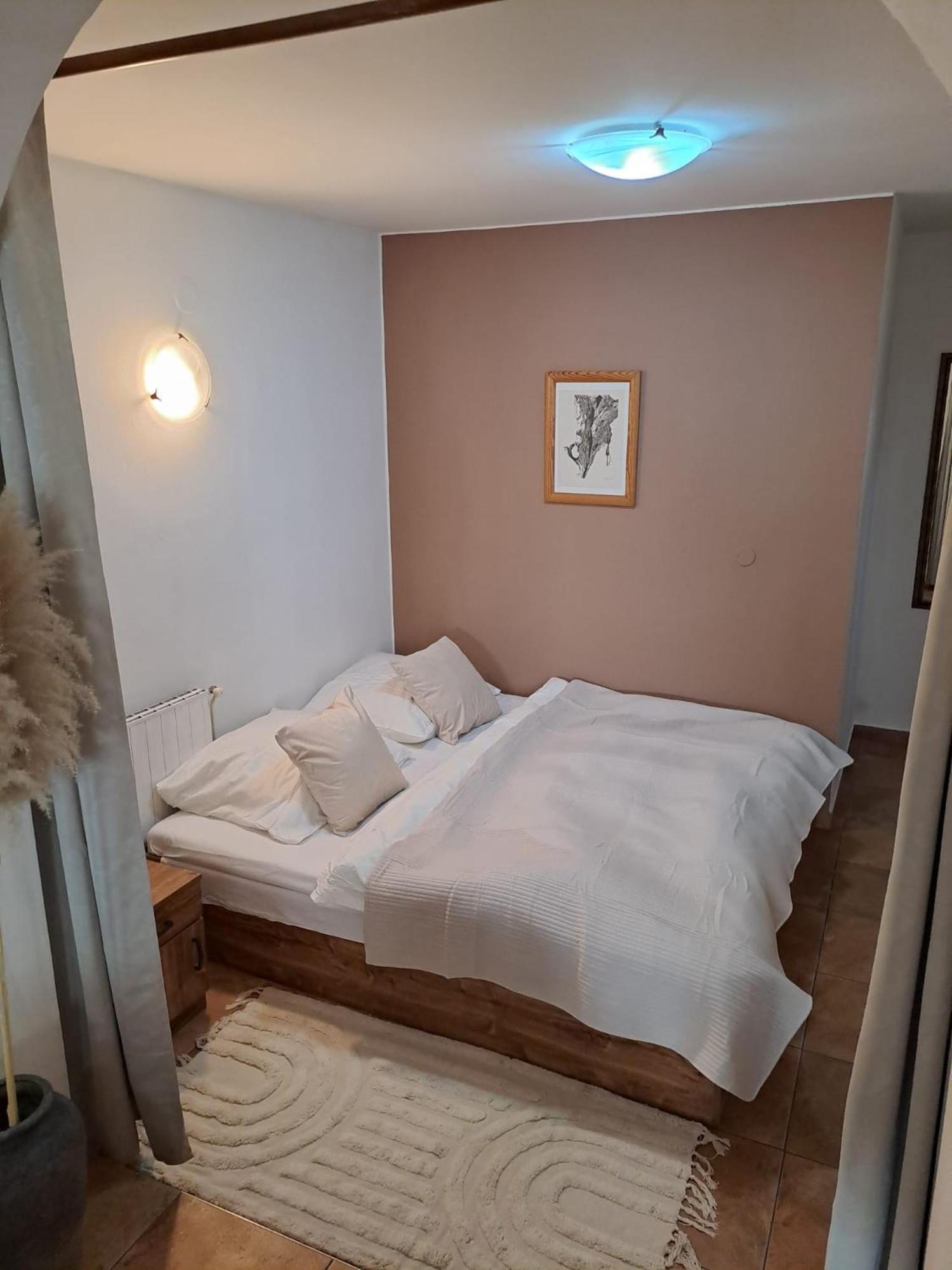 Apartman Romana Postorna Exterior photo